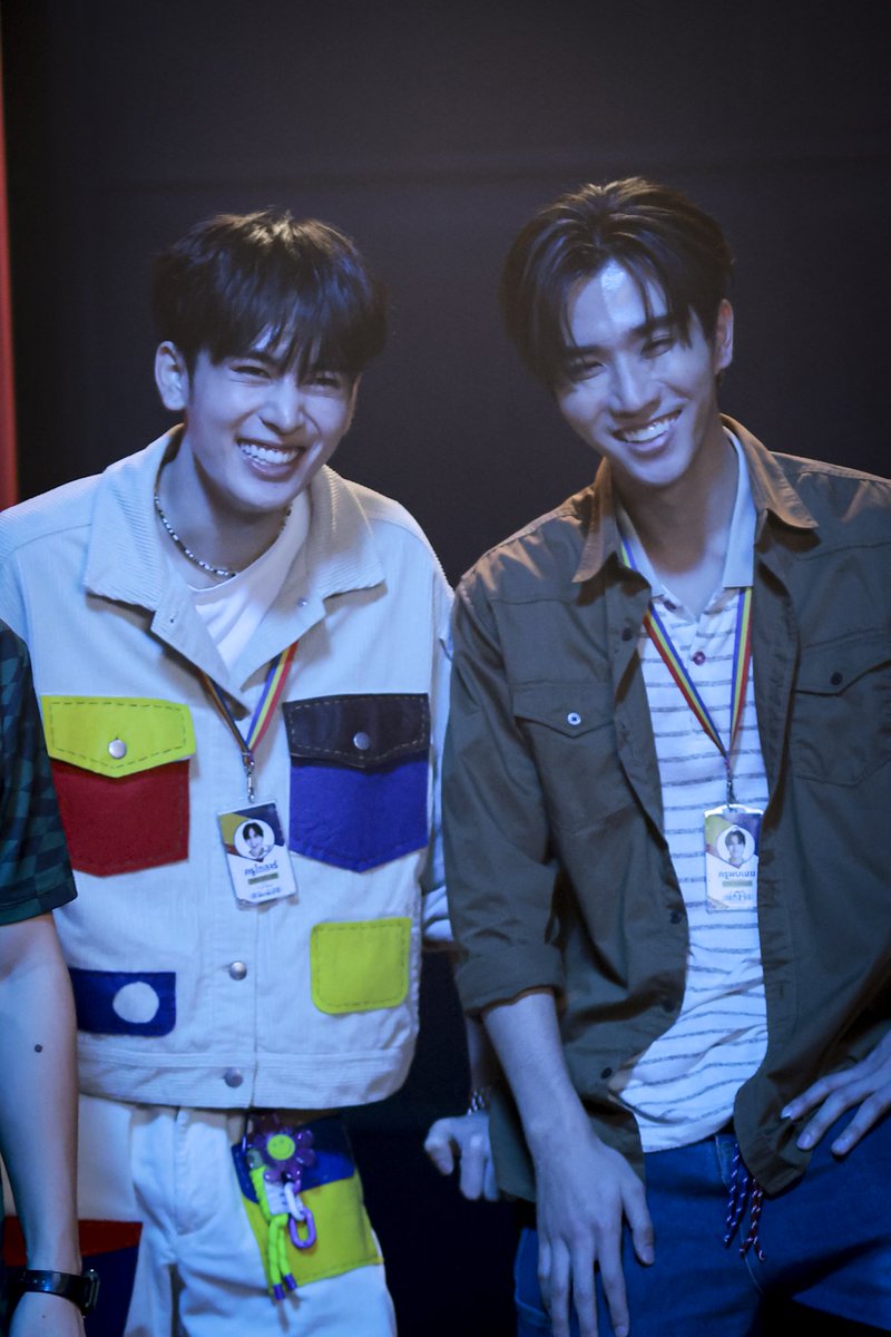 รักครูเท่าโลกเลย Love You Teacher tweet media