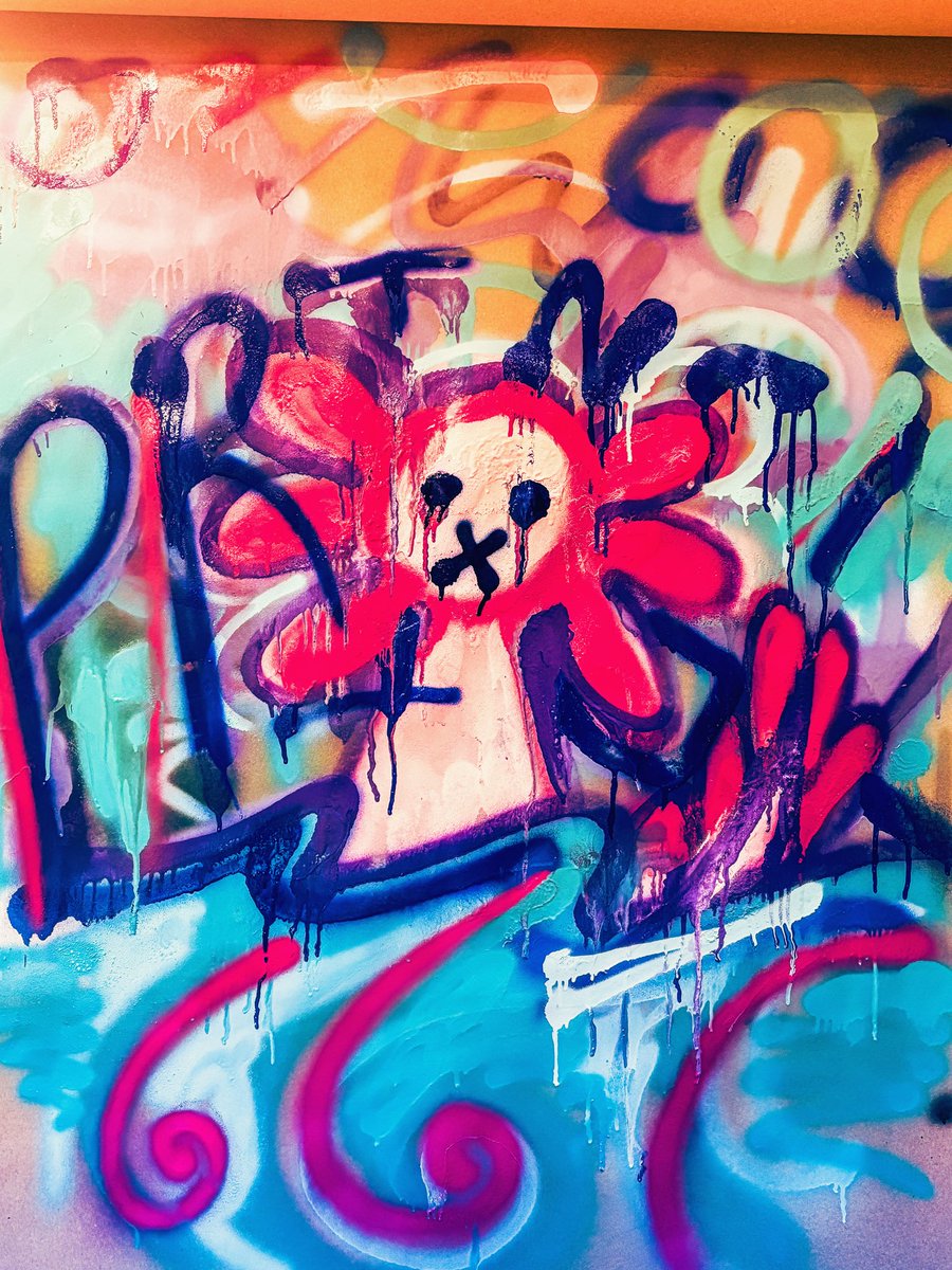 FalonFrog's tweet image. I got distracted in the home depot spray paint section #spraypaint #art #graffiti