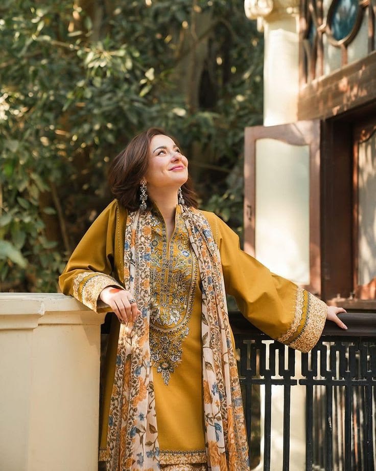 Hania Amir 😊 tweet media