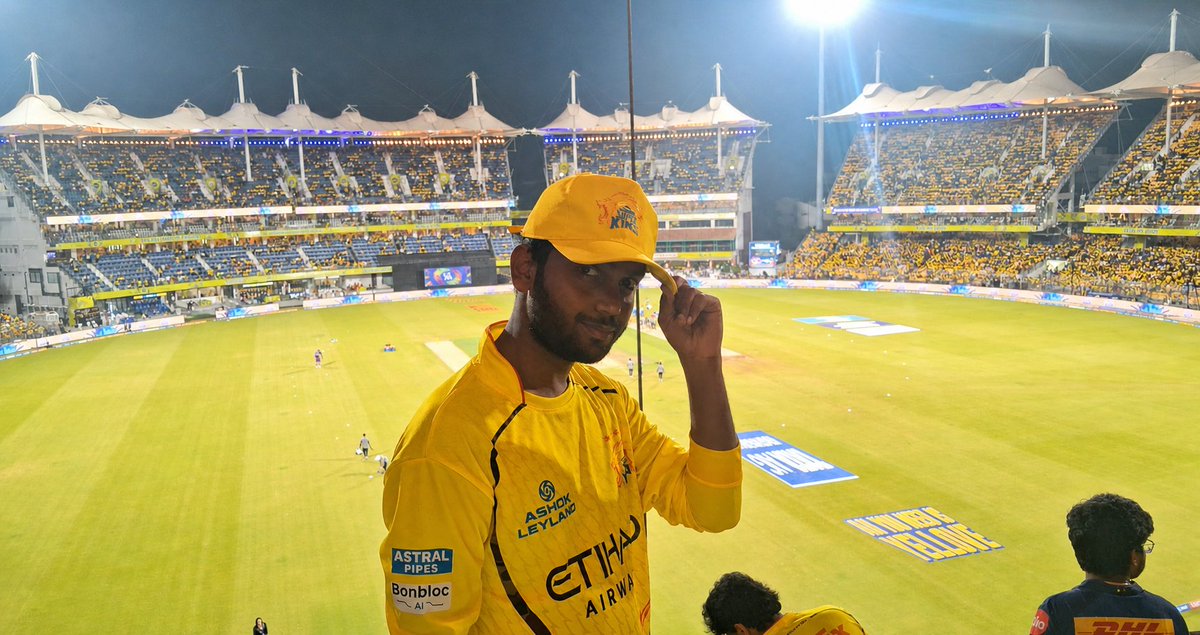 aravo_sambo's tweet image. Always had a dream to watch a CSKvsMI match in the stadium🦁💛

#CSKvsMI #Whistlepodu #Yellove