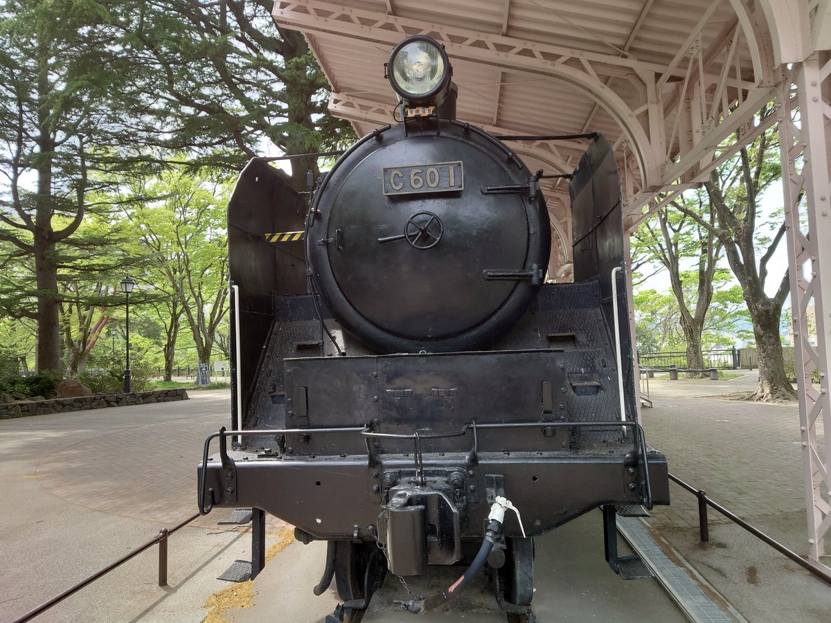 hayabusa_747's tweet photo. 勾当台公園から徒歩10分で西公園に到着。SL広場に保存されてる「蒸気機関車C601」を久しぶりに観に行きました。綺麗な状態で保存され、運転席に入ることも出来ました。#C601 https://t.co/Jmrngs7q6F
