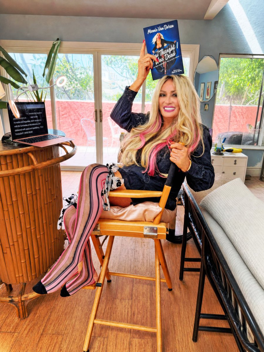Mamie Van Doren tweet media