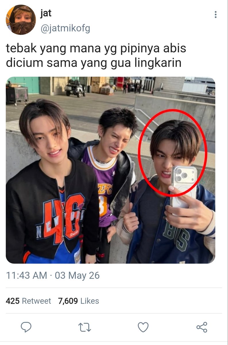 b tweet media