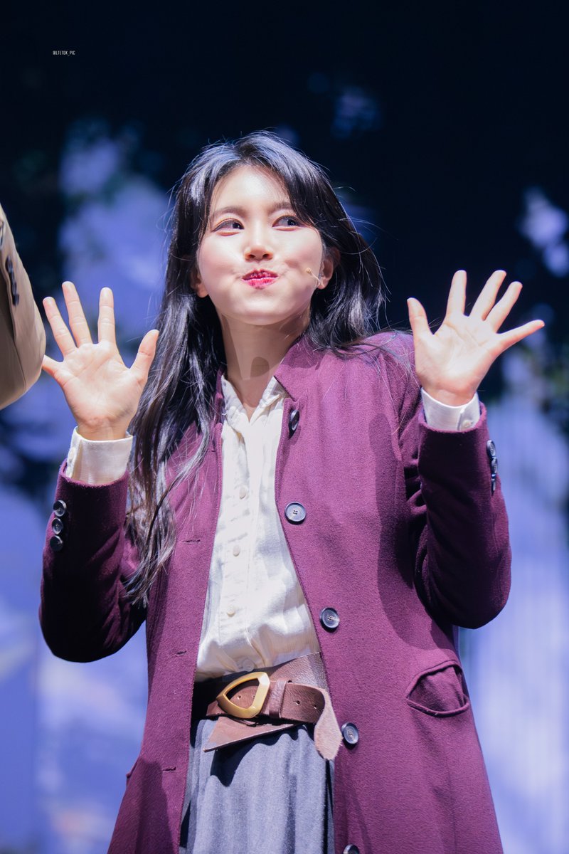 톸픽 tweet media