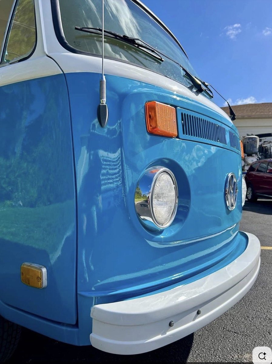 VW CLASSICS tweet media