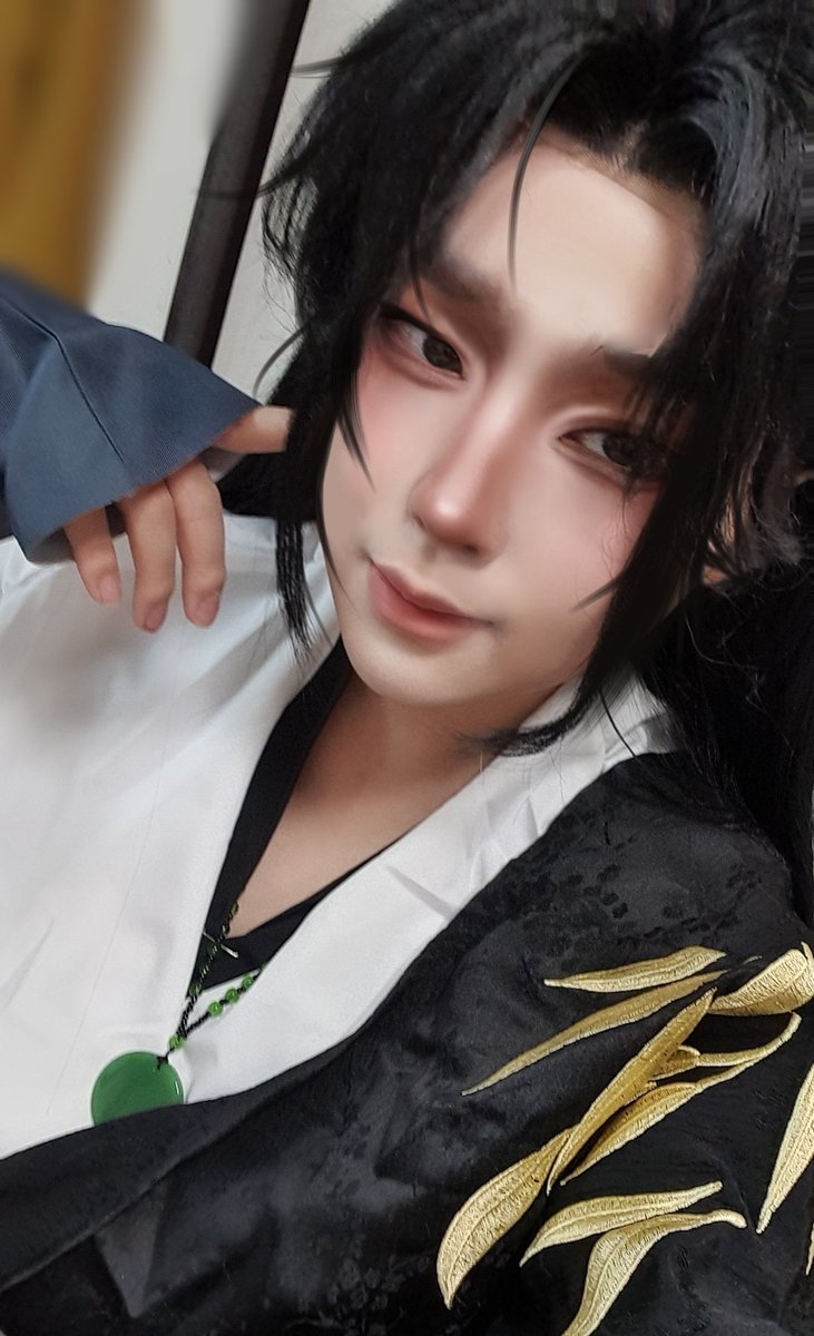 형 tweet media