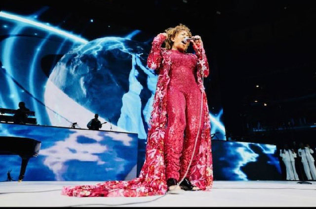 LiciousCoffee's tweet image. It’s #Saturday &amp;amp; the #Tradition continues until FOREVER

We started the day Giving Her💐

❤️🤍💙 #Gratitude We’ll end Our #AnitaBaker Saturday with some more deserved🌺🌹🌅 

A Muse +🌳+Nature+Inspiration+Imagination=💝

😘My🌳interpretations For #AnitaBakerSaturdays 👸🏽🙌🏾
