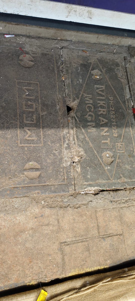 MustafaNaderia's tweet image. Dear @mybmc @mybmcwardKW
​opp city electric near by cafe himalaya hotel sc road jog w 
Footpath par ye 2 manhole covers (dhappa) damage ho gaye hain. Inhe jald se jald badal kar naye dhappe lagane ki guzarish hai taaki Raahgeeron ko pareshani na ho.
#BMC #Mumbai #PublicSafety