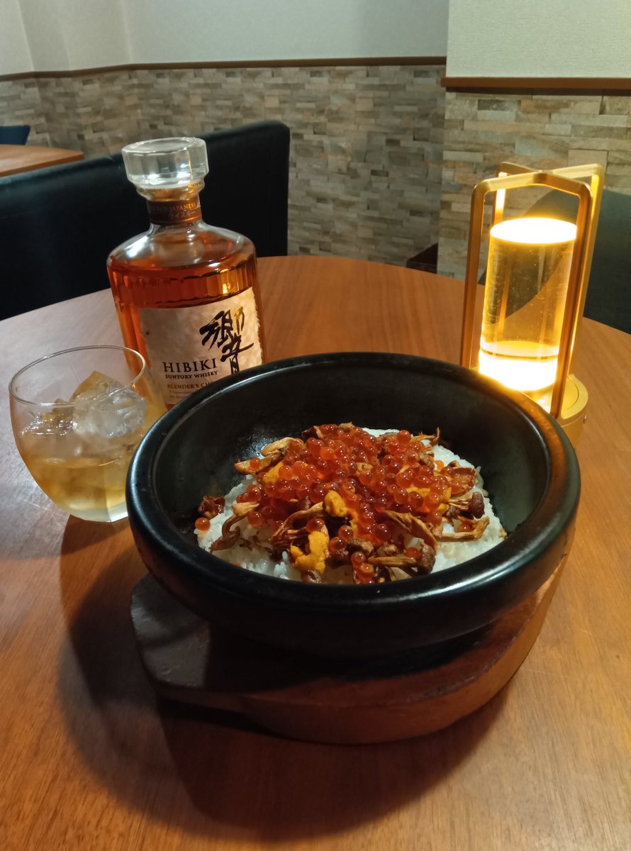 zen7128's tweet photo. 柏の路地裏に佇む大人の隠れ家『漸ZEN』は、5/9で9周年を迎えます。

「今日は少しだけ良いものを」という日に寄り添う、全7品の9周年特別コース（5/9〜5/31）をご用意しました。
金賞受賞の『イクラとウニの贅沢土鍋ご飯』やフカヒレ姿煮を、JAZZが流れる空間でゆったりとどうぞ。 https://t.co/2ymbWvriDC