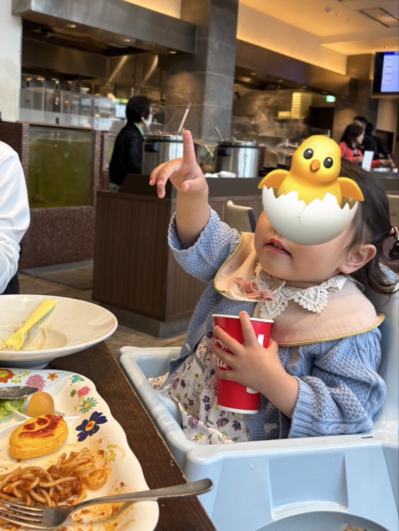 chetaro_chan's tweet photo. 里帰り生活の息抜きに、巨大水槽のレストランに行ってきた🍽️
ウミガメやエイ、たくさんの海の生物を観ながらリーズナブルなランチが食べられたのでまた行きたい🐠

ロケでも使われているお店だけどとても空いていたし、13:15位の餌やりでは活発に泳いでいる姿も見られて大人も楽しい🥰

#pier01 https://t.co/oEPCBsseQo