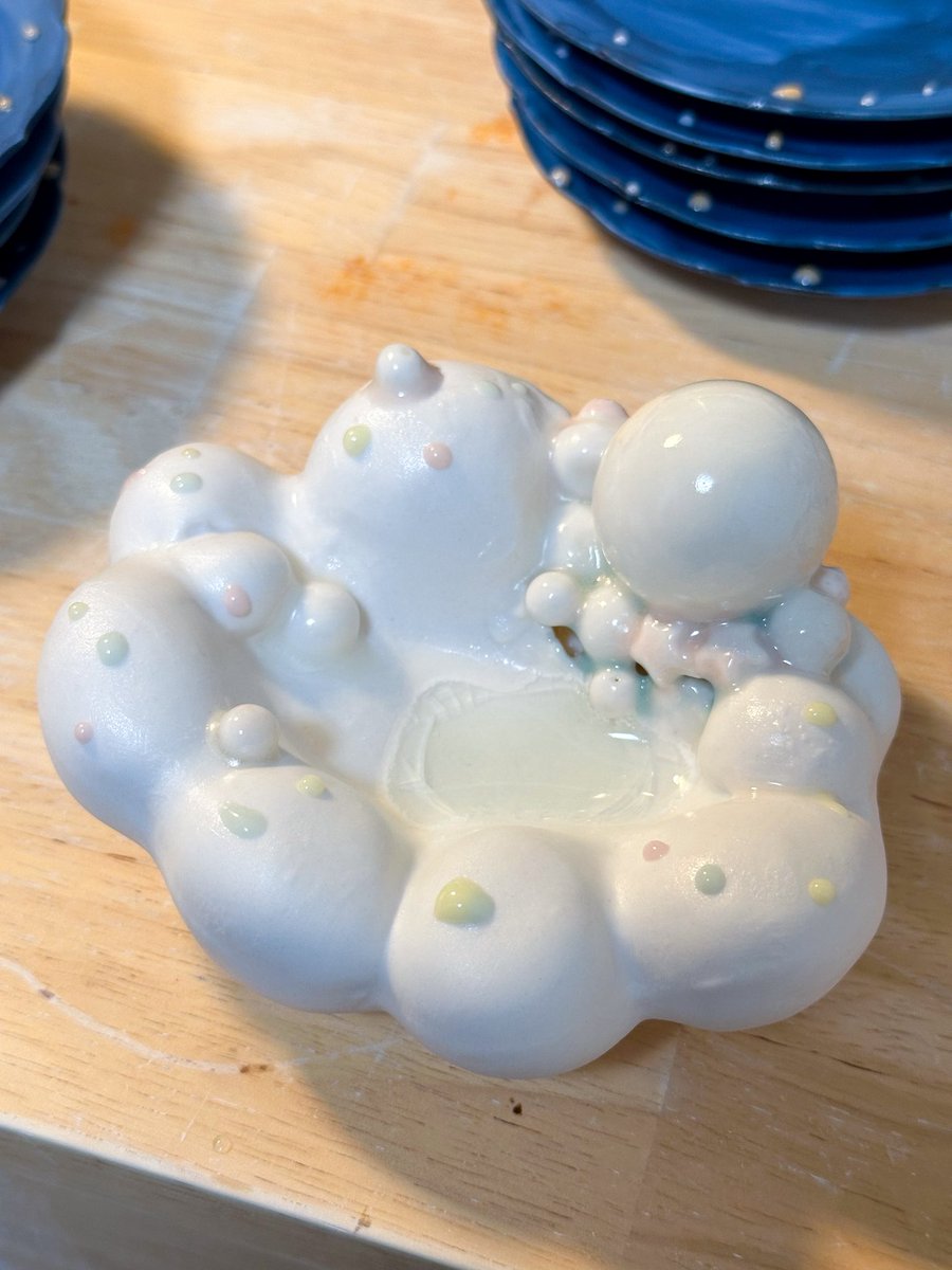 ちゃぬ様　専門ページ 傷泡🫧🩹雲☁️🍬 上絵付けして焼成すると、このオレンジの部分が