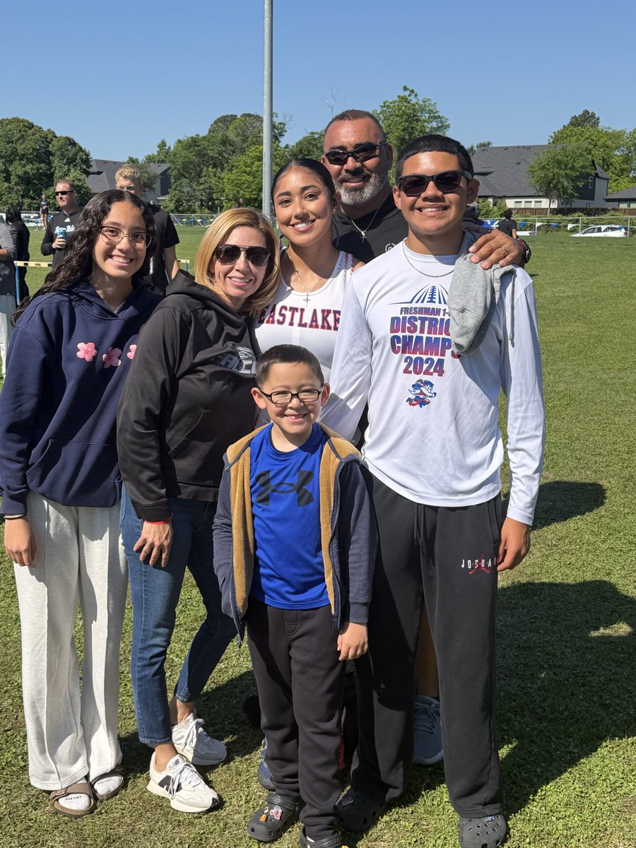 CoachTNieves tweet media