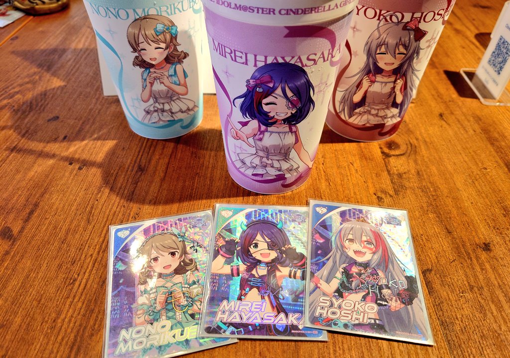 デレのコラボカフェに来た
美玲がたくさん来てくれてHappy