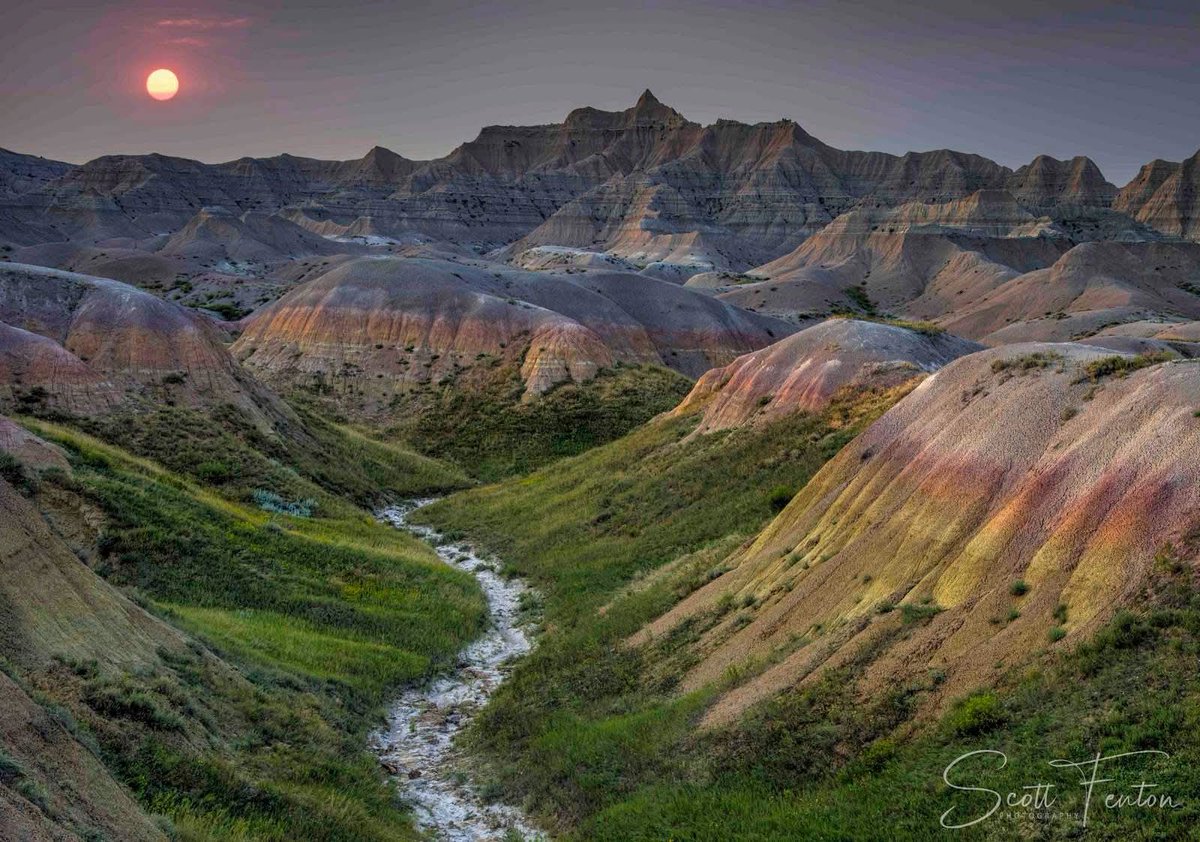 0000000mahmoud's tweet image. Sunset at Badlands National Park South Dakota!  #landscapes #nikon #badlands