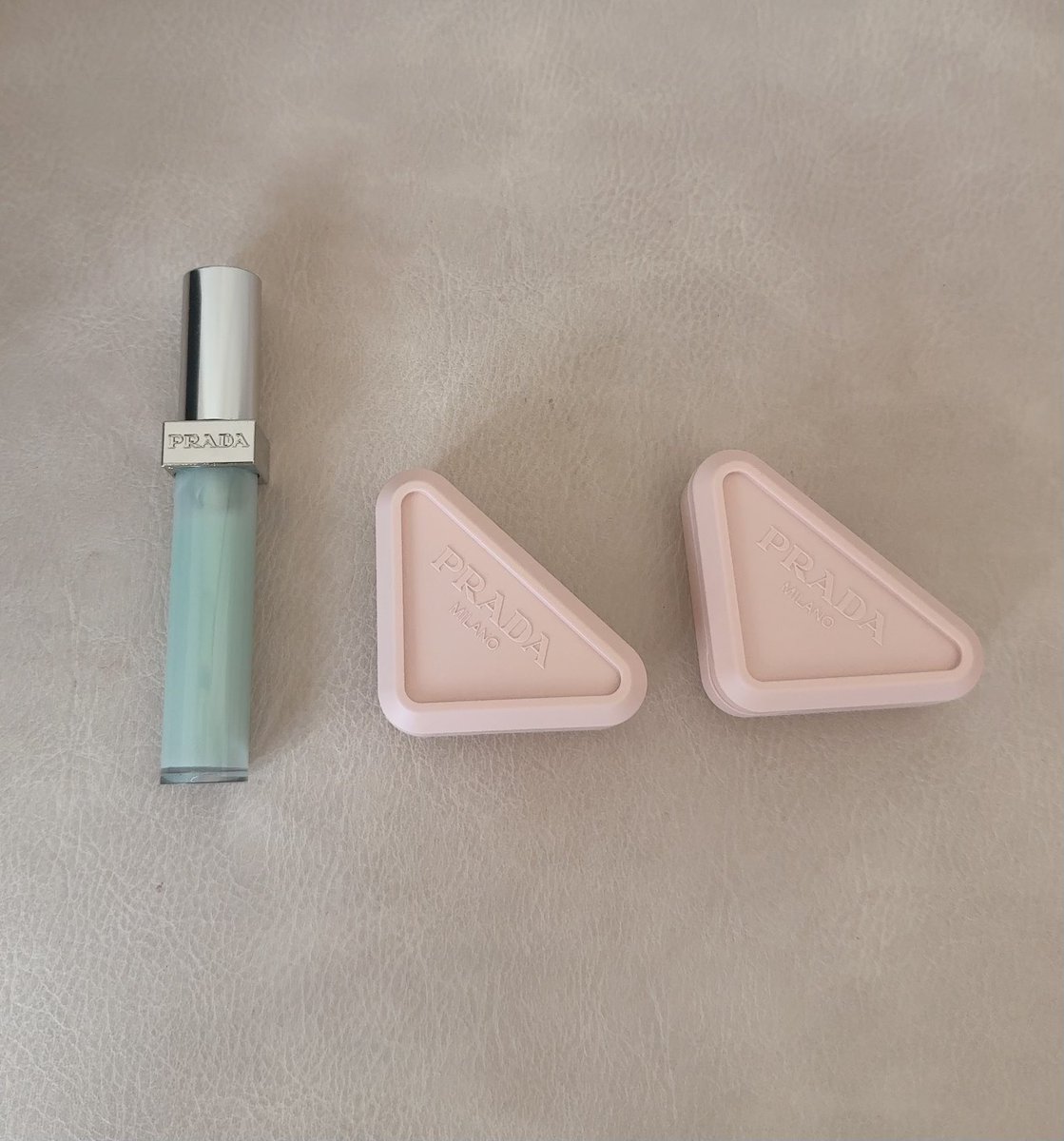 PRADA行ってきた🛍️プラダ タッチはP75 チューリップとP72 ピンク