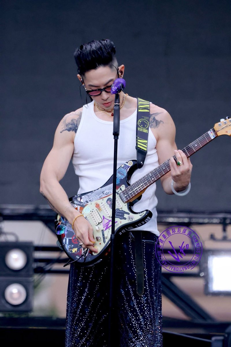 VANNESSWU_VIFC's tweet photo. 2026.05.02
我們的愛豆在舞台發光✨

@VanNessVanWu ｜#常州#太湖灣音樂節 https://t.co/hKMunfsJS3