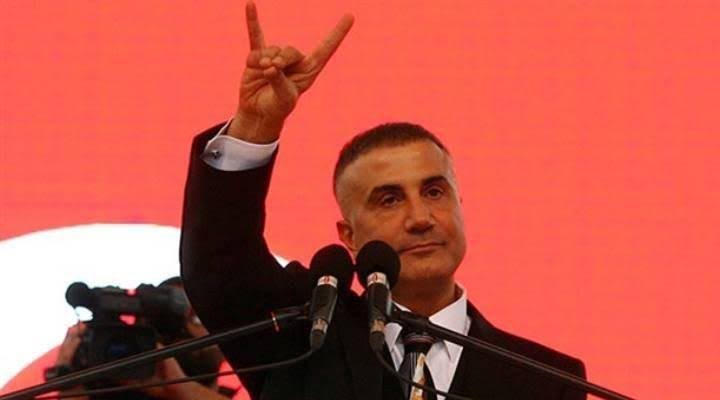 Bugün haberlerde ne polise taş atan, ne kaldırım taşlarını söken, ne de soyunan gençler göremezsiniz. 

Çünkü bugün 3 Mayıs Türkçülük Günü..

Biz Türk gibi yaşar, Türk gibi ölürüz! 
Reis <a href="/sedat_peker/">Sedat Peker</a> #SedatPEKER