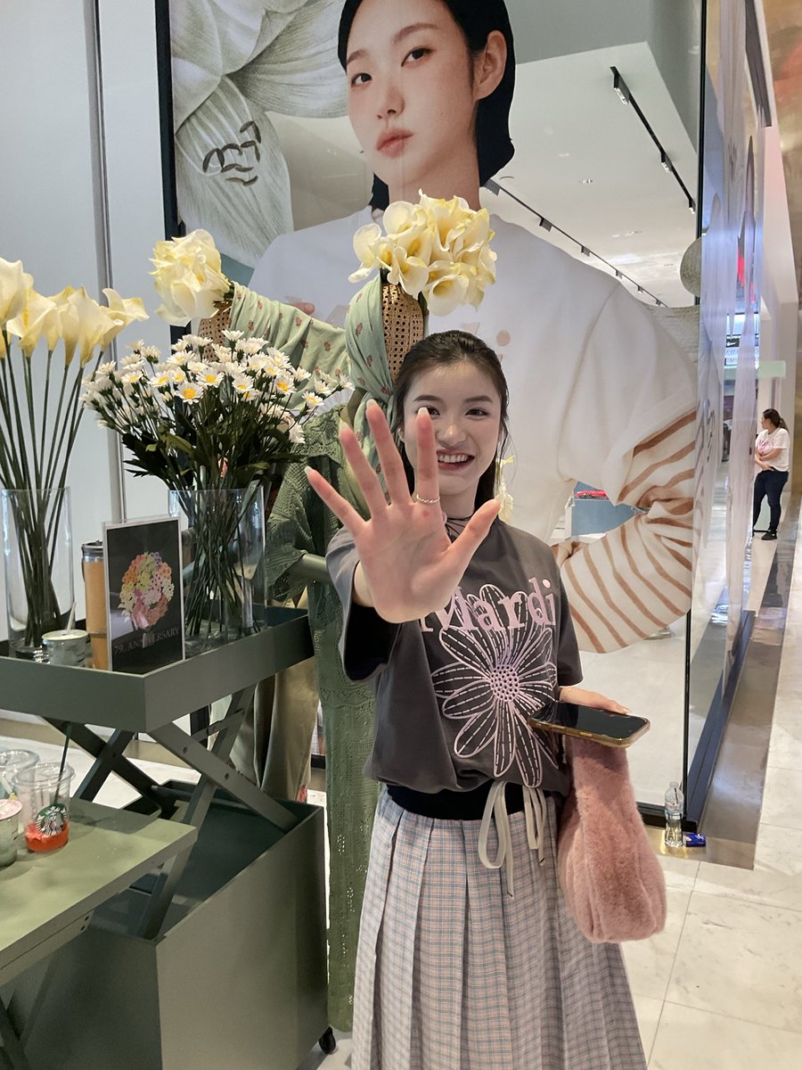 KHUI_KUB tweet media