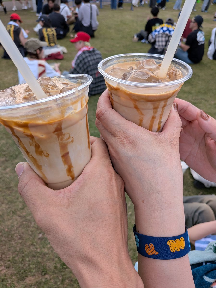 nobu69s's tweet photo. JAPAN JAM　フェス飯たち😋 https://t.co/qAUgHVnVjW