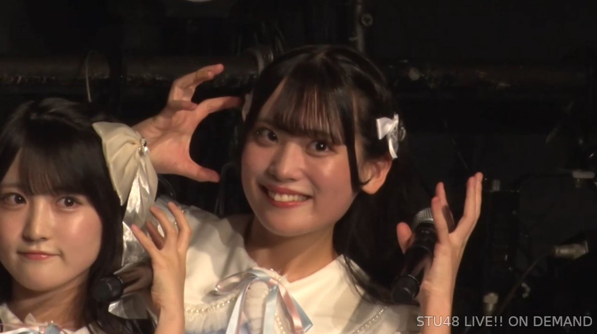 tyorappe_48462's tweet photo. チャートリはSTUDIOの「ヘッドホン」ポーズ
 #CharmingTrip #STU48 https://t.co/Np0Fi5RNhw