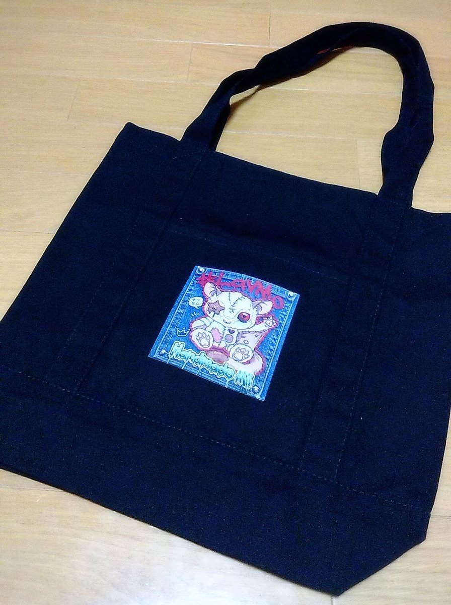みるみる tweet media