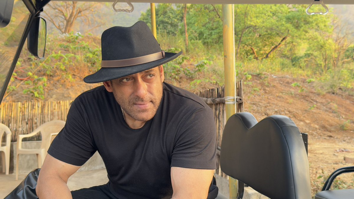 Salman Khan Fan Club tweet media