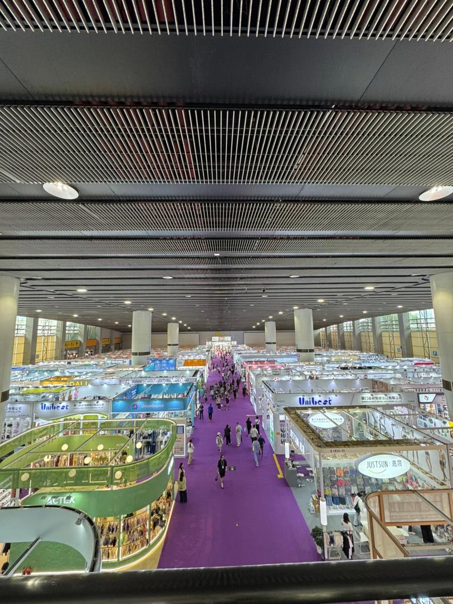 Haroon69w's tweet image. Our team is at Canton Fair China sourcing high-quality materials to create better beekeeping suits at affordable prices for beekeepers worldwide. Premium quality, better protection, and cost-effective solutions are coming soon.
#cantonfair #sourcing #supplier