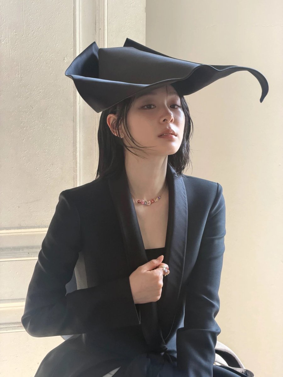우연 tweet media