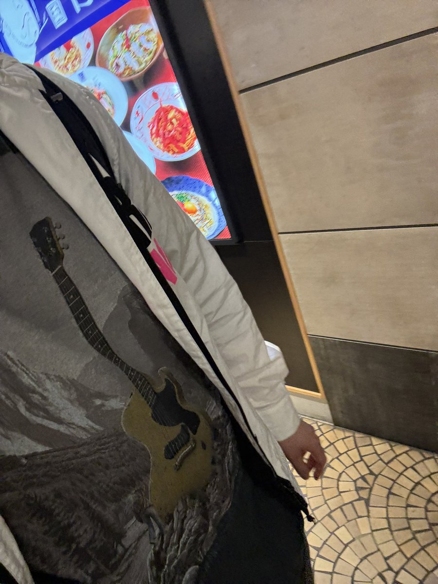 さんよーちゅう👣 tweet media