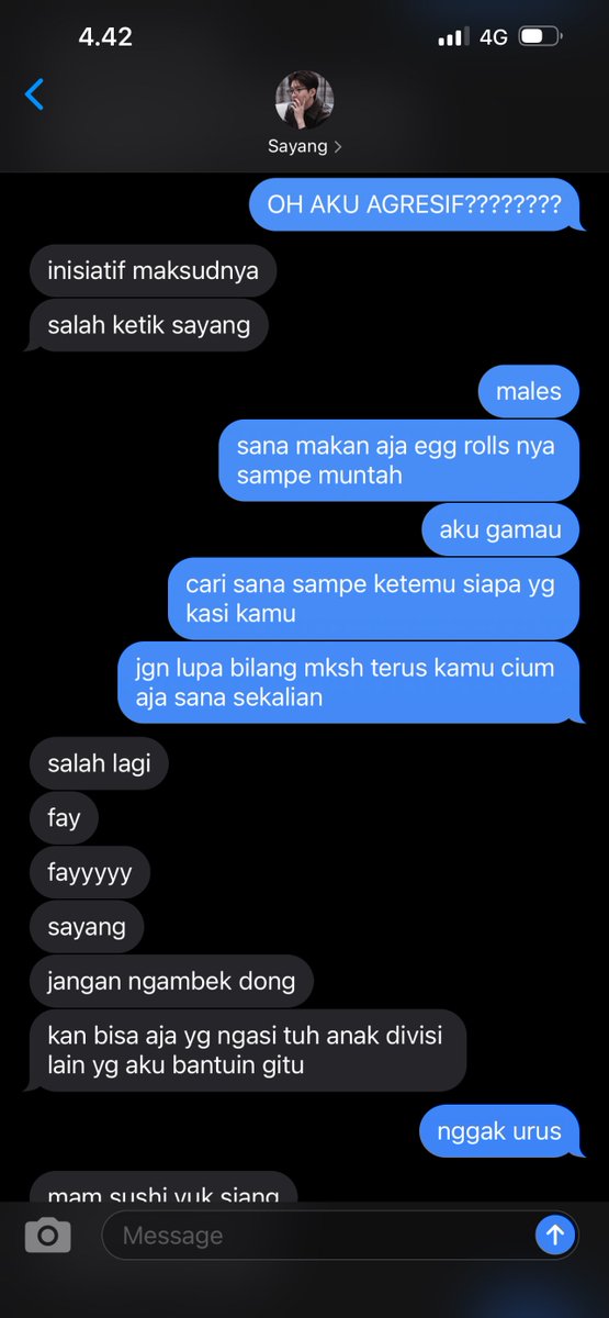 bby_breath's tweet photo. II. Ngambek kan https://t.co/39YsjZFR8j