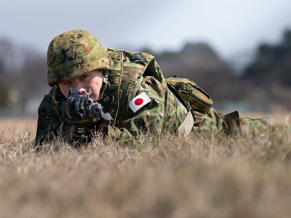 Yokota Air Base tweet media