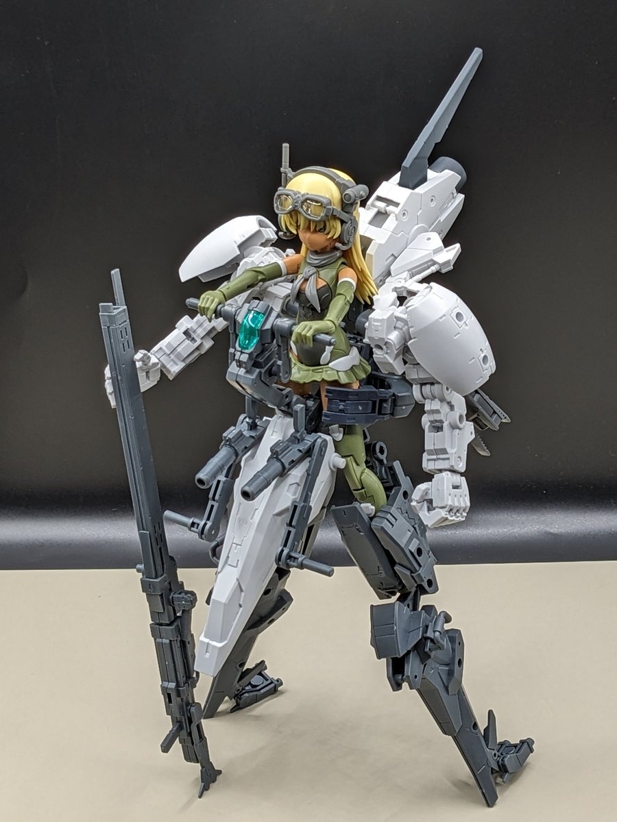 素人モデラー tweet media