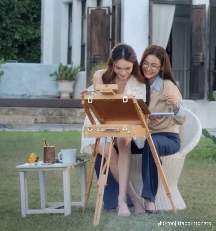 เสาร์หน้าชั้นต้องทำตัวยังไงบ้างเนี่ยยย

#นทีร้อยเล่ห์ตอนที่7 
THE WATER RETURNING HEART
#ชาล็อตออสติน #CharlotteAustin
<a href="/itscharlotty/">Charlotte Austin</a>