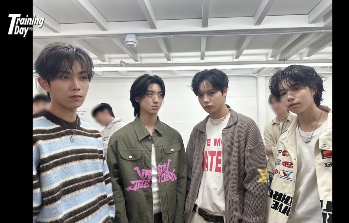 รักพี่ยอนจุนก็ดีอยู่แล้ว ไม่น่าไปชอบเธอเลย tweet media