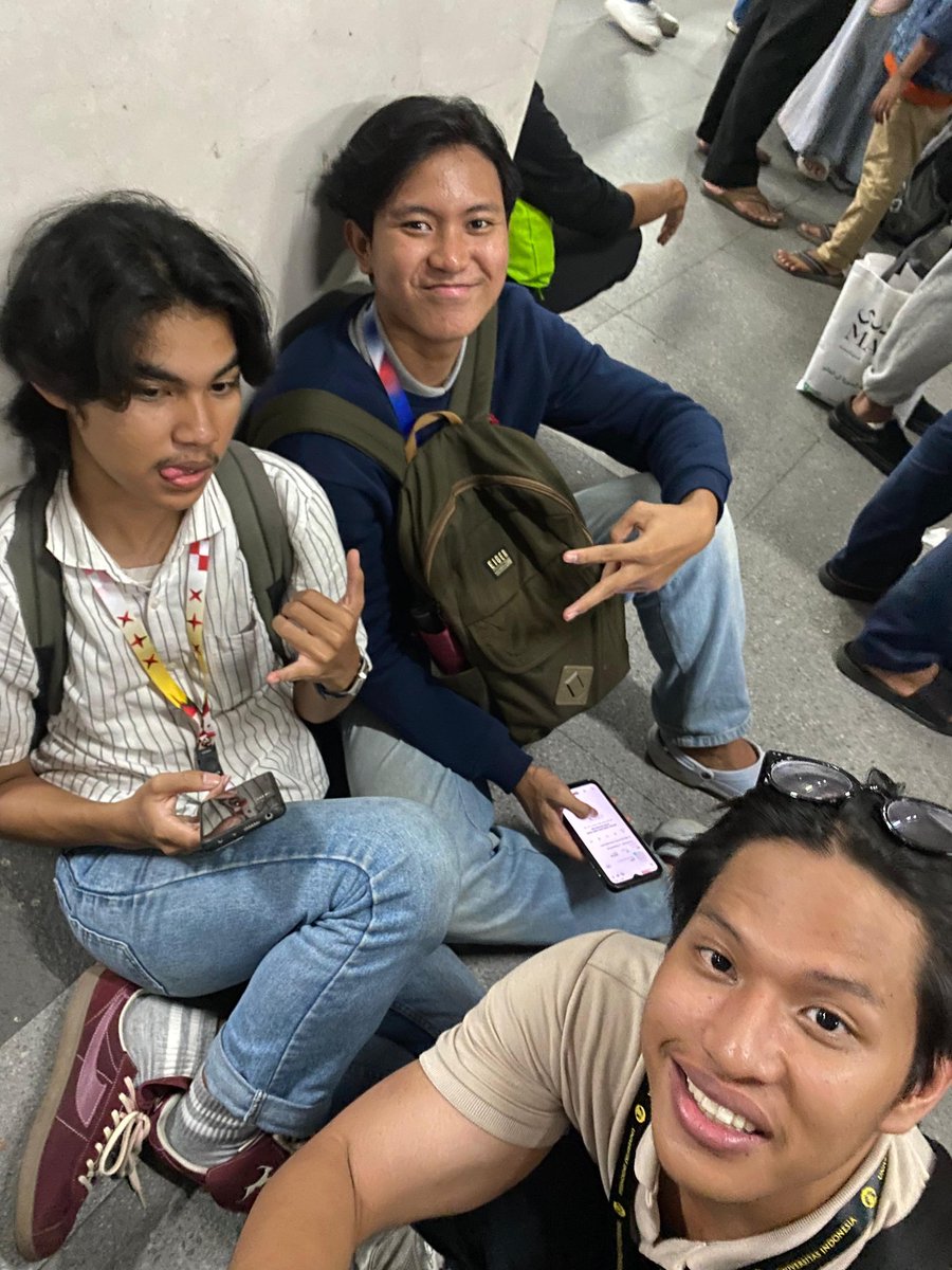 Hepenggg tweet media