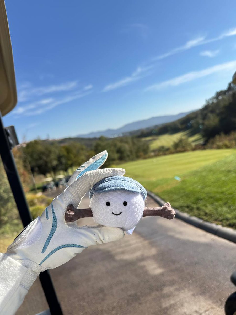 LilyTheaE300's tweet image. Beautiful Sunday beautiful weather🙃  #golf