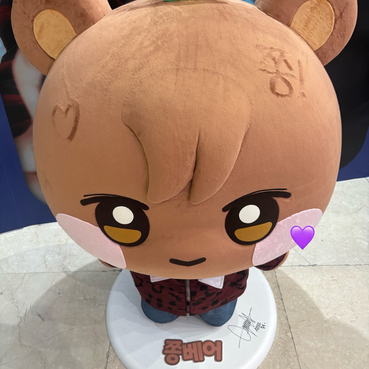 atz_gho12's tweet photo. 짱 귀여워💜

#ATEEZ #ANITEEZ #에이티즈 #ANITEEZ_IN_COLOR
#사운드웨이브 https://t.co/6YKjYVN59E