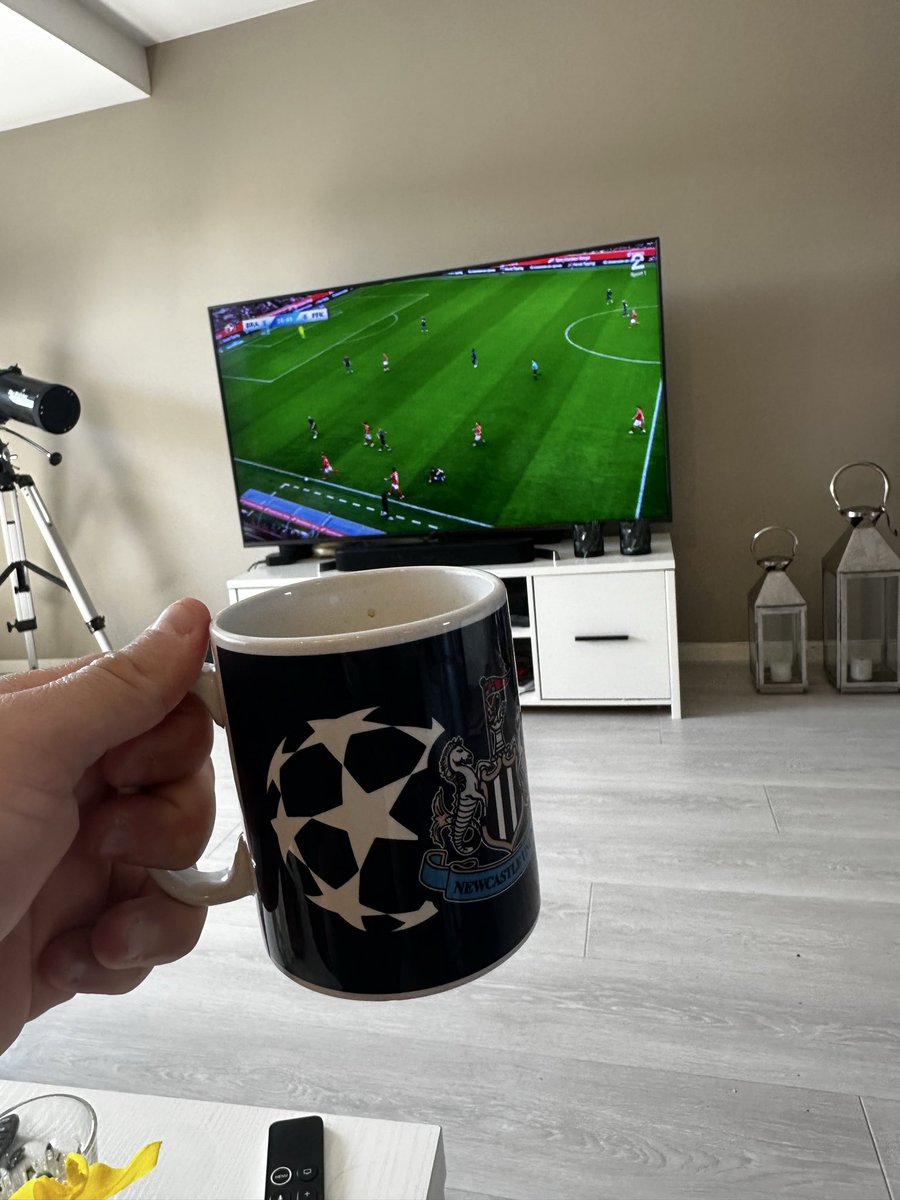 MrHectorAlonso's tweet image. Ka er bedre en å våkne en søndag etter at begge lagene har tatt 3 fortjente poeng. Ser gjerne mitt elskede @SKBrann kampen i reprise. #brann #newcastle