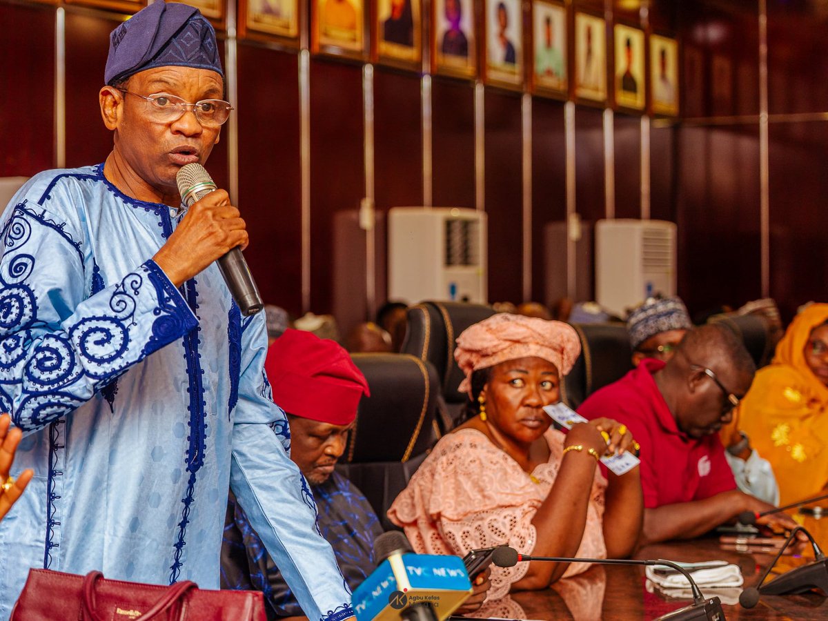 GovAgbuKefas's tweet photo. As we intensify preparations for the APC's forthcoming primary elections in Taraba State, I convened a critical stakeholders' meeting of the All Progressives Congress (APC) at the Exco Chamber, TY Danjuma House in Jalingo, last night. 

The meeting focused on deliberations over the mode of primary election to be adopted by the party, where I urged leaders to return to their constituencies, engage widely, and work toward producing consensus candidates for all elective positions within the next five days. 

I emphasized the need for peaceful engagement among aspirants and that no political ambition should lead to division — assuring party stakeholders that concerns and matters arising from recent congresses were receiving due attention, and pending issues would be sorted amicably. 

The meeting later proceeded into a closed-door session attended by members of the National and State Assemblies, the Minister of State for Regional Development, top party officials, and other critical stakeholders of the APC.

#MovingForward