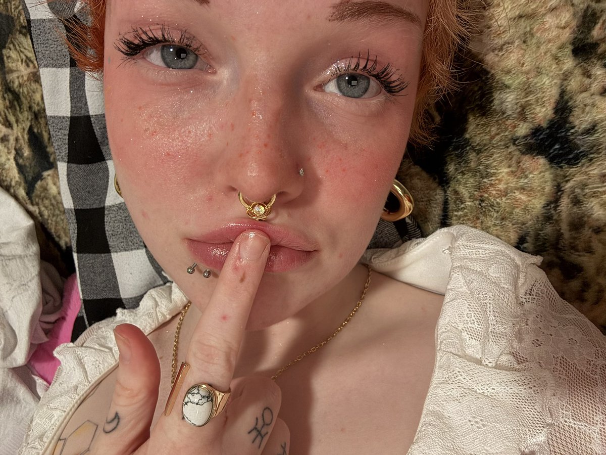 𝕓𝕣𝕒𝕥𝕥𝕪 𝕔𝕒$𝕙𝕪 ♡ (they/them) tweet media