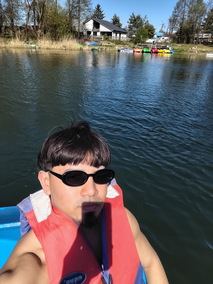 Ian tweet media