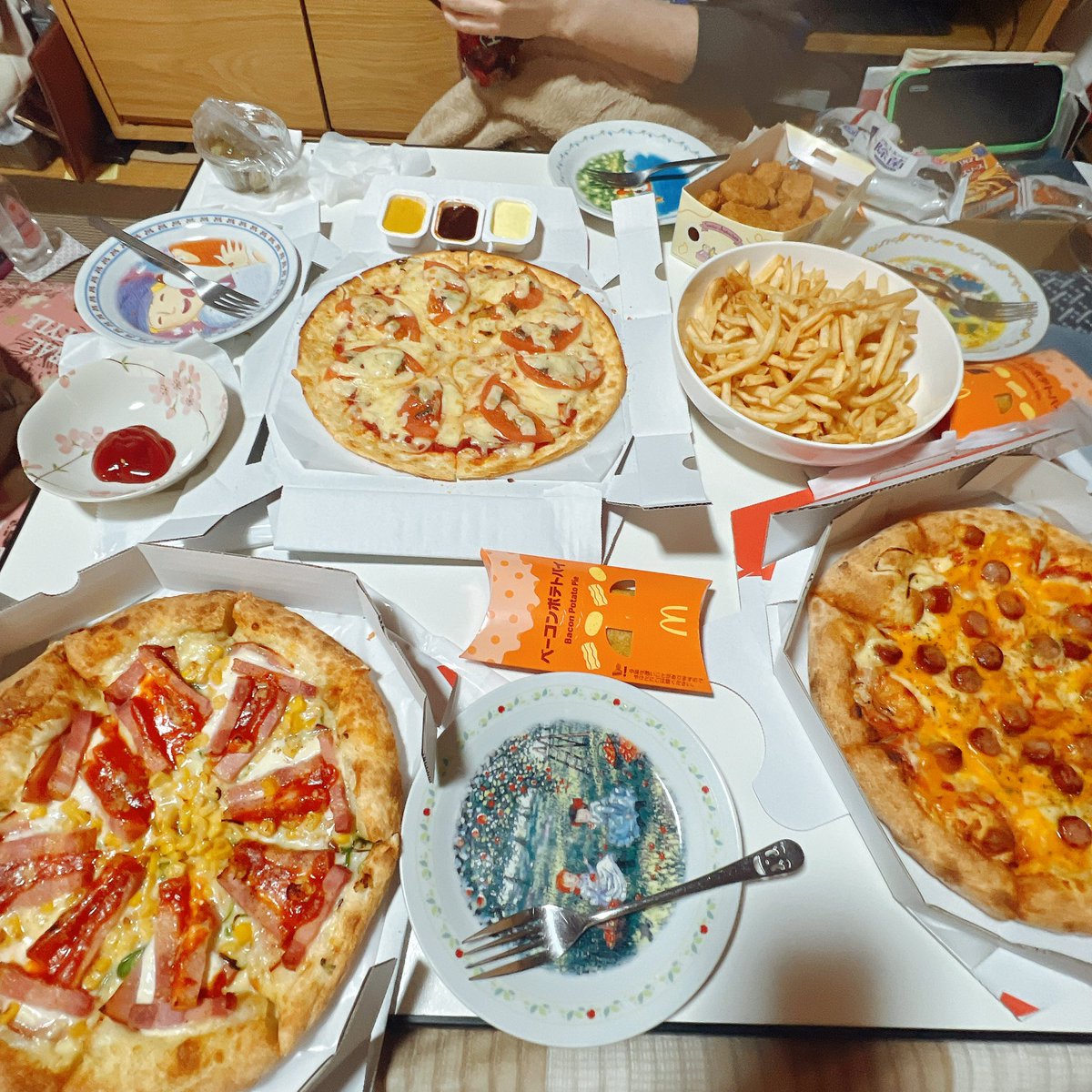 ytru_com's tweet photo. マリパ大喧嘩で始まるGW最高でしかない🫶 https://t.co/jDuac87VB3