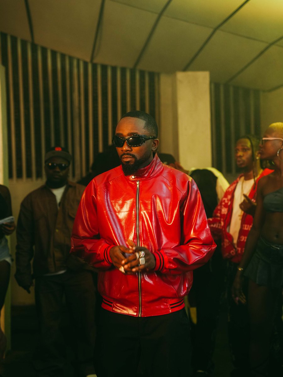 sharpboyjn10830's tweet photo. *🚨 APPLE MUSIC NG 🚨*
New Peak For Ice Prince
Ice Prince "Testimony of Grace" album peaks at #13 on Apple Music Nigeria Top Albums Chart.📈
Top 15 entry for the new project.
Strong debut week for Zamani 🔥
#IcePrince #TestimonyOfGrace #AppleMusic #Nigeria #Charts #NewAlbum