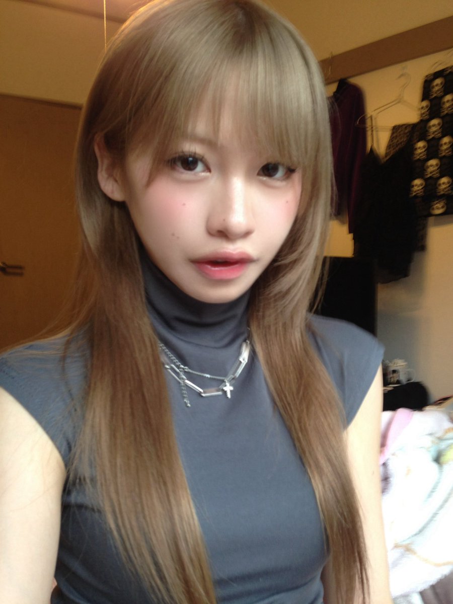 よー