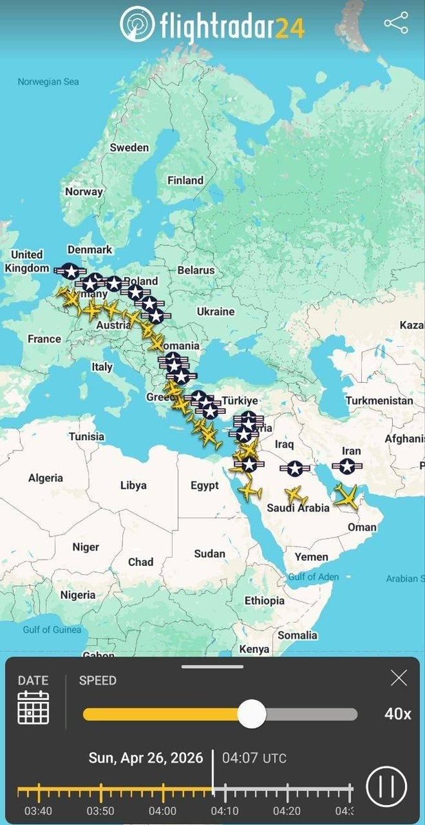 منذ بدء وقف إطلاق النـ.ار، لم تتوقف رحلات سـ.لاح الجو الأمريكي إلى قواعده في المنطقة، لذلك لا يوجد شيء غير معتاد في رؤية 7 إلى 8 طائرات تغادر في الوقت نفسه