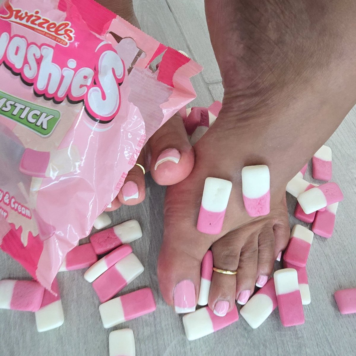 Tasty_PerfecToes tweet media