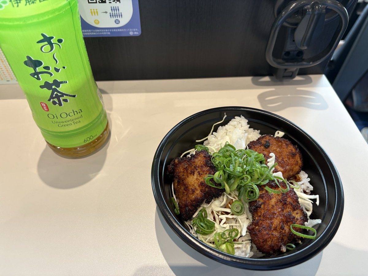月野鮭生 tweet media