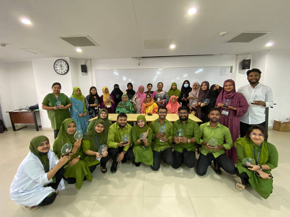 GCCN2024's tweet image. 𝐂𝐨𝐦𝐦𝐞𝐦𝐨𝐫𝐚𝐭𝐢𝐧𝐠 𝐭𝐡𝐞 𝐅𝐢𝐧𝐚𝐥 𝐃𝐚𝐲 𝐨𝐟 𝐏𝐨𝐬𝐭 𝐁𝐚𝐬𝐢𝐜 𝐁𝐒𝐜 𝐍𝐮𝐫𝐬𝐢𝐧𝐠 (𝐒𝐞𝐬𝐬𝐢𝐨𝐧: 𝟐𝟑-𝟐𝟒). 

This afternoon marked the conclusion of the academic journey for our Post Basic BSc Nursing students at GCCN.

#GCCN | #NursingEducation | #Nurses
