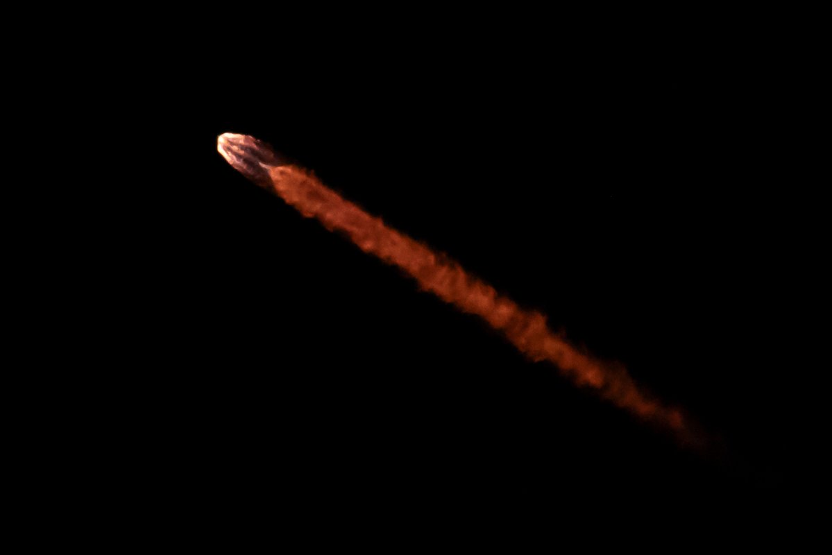 SpaceX tweet media