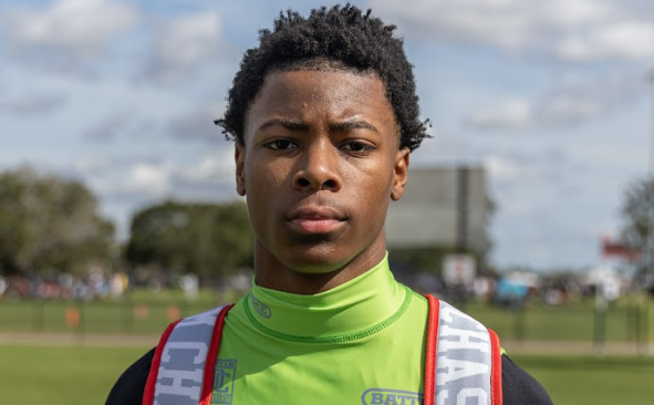 sixstarfootball's tweet photo. Jersey Surge: New Jersey Names Turning Heads in a Hurry

📈Jersey Spotlight... Fast-Rising Names Making Noise🔥

STORY▶️https://t.co/dPBD6oEMjA

@aaroncrooms3 @asher_cummins @seem_trynago_d1
@KamHoskins_27 @AidenMendes55 @JadenMondesir1 @PanzeraNico @ajpena268484 @NasRichardson0 @qwwwthree @BrodyYerves